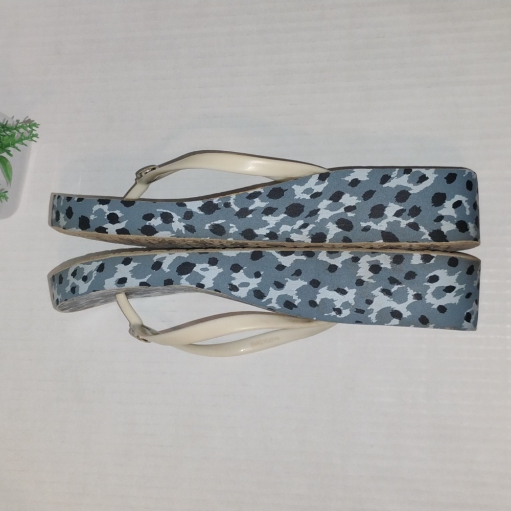 Tory Burch Leopard Print Sandals. Womens size 8. Cream & Black in color. - Picture 6 of 12